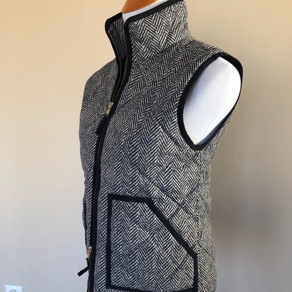 J Crew vest size XXS but fits like small. - Picture 3 of 8